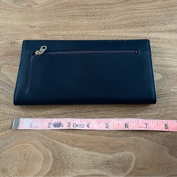 Vintage Coach wallet with checkbook holder - Picture 4 of 14